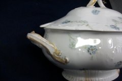 HAVILAND BLUE CORNFLOWER- SOUP TUREEN ..... http://jaapiesfinechinastore.com