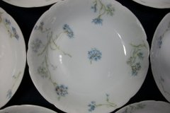 HAVILAND BLUE CORNFLOWER-  BERRY BOWL ..... http://jaapiesfinechinastore.com