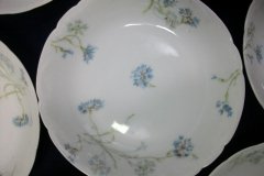 HAVILAND BLUE CORNFLOWER-  BERRY BOWL ..... http://jaapiesfinechinastore.com