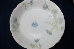 HAVILAND BLUE CORNFLOWER-  BERRY BOWL ..... http://jaapiesfinechinastore.com