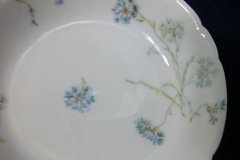 HAVILAND BLUE CORNFLOWER-  BERRY BOWL ..... http://jaapiesfinechinastore.com
