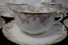 HAVILAND FLORAL GARLAND SCH 525- CUP & SAUCER ..... https://www.jaapiesfinechinastore.com