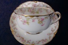 HAVILAND FLORAL GARLAND SCH 525- CUP & SAUCER ..... http://jaapiesfinechinastore.com