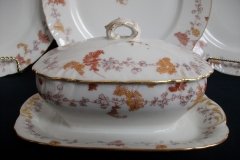 HAVILAND-CFH/GDM AUTUMN- COVERED GRAVY/SAUCE BOAT   .....   http://jaapiesfinechinastore.com