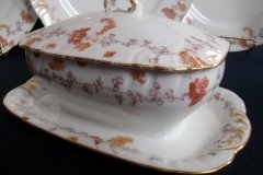 HAVILAND-CFH/GDM AUTUMN- COVERED GRAVY/SAUCE BOAT   .....   http://jaapiesfinechinastore.com