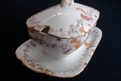 HAVILAND-CFH/GDM AUTUMN- COVERED GRAVY/SAUCE BOAT   .....   http://jaapiesfinechinastore.com