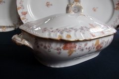 HAVILAND-CFH/GDM- AUTUMN- VEGETABLE TUREEN  .....   http://jaapiesfinechinastore.com