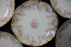 HAVILAND FLORAL GARLAND SCH 525-  BUTTER PAT..... https://www.jaapiesfinechinastore.com