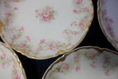 HAVILAND FLORAL GARLAND SCH 525-  BUTTER PAT..... https://www.jaapiesfinechinastore.com