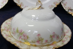 HAVILAND FLORAL GARLAND SCH 525- COVERED BUTTER DISH (NO STRAINER)   ..... https://www.jaapiesfinechinastore.com