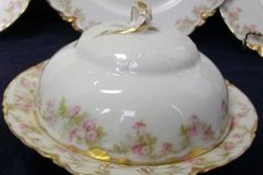 HAVILAND FLORAL GARLAND SCH 525- COVERED BUTTER DISH (NO STRAINER)   ..... http://jaapiesfinechinastore.com