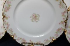 HAVILAND FLORAL GARLAND SCH 525- DINNER PLATE 9 5/8" ..... http://jaapiesfinechinastore.com