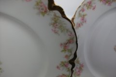 HAVILAND FLORAL GARLAND SCH 525- DINNER PLATE 9 5/8" ..... http://jaapiesfinechinastore.com