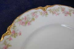 HAVILAND FLORAL GARLAND SCH 525- DINNER PLATE 9 5/8" ..... https://www.jaapiesfinechinastore.com