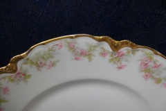 HAVILAND FLORAL GARLAND SCH 525- DINNER PLATE 9 5/8" ..... https://www.jaapiesfinechinastore.com