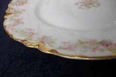 HAVILAND FLORAL GARLAND SCH 525- DINNER PLATE 9 5/8" ..... http://jaapiesfinechinastore.com