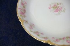 HAVILAND FLORAL GARLAND SCH 525-  FRUIT DESSERT BOWL..... http://jaapiesfinechinastore.com
