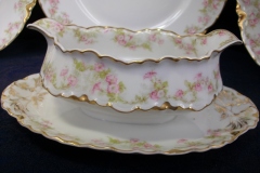 HAVILAND FLORAL GARLAND SCH 525- GRAVY BOAT WITH ATTACHED UNDERPLATE   ..... https://www.jaapiesfinechinastore.com