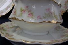 HAVILAND FLORAL GARLAND SCH 525- GRAVY BOAT WITH ATTACHED UNDERPLATE   ..... https://www.jaapiesfinechinastore.com