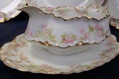 HAVILAND FLORAL GARLAND SCH 525- GRAVY BOAT WITH ATTACHED UNDERPLATE   ..... https://www.jaapiesfinechinastore.com