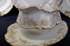 HAVILAND FLORAL GARLAND SCH 525- GRAVY BOAT WITH ATTACHED UNDERPLATE   ..... https://www.jaapiesfinechinastore.com