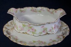 HAVILAND FLORAL GARLAND SCH 525- GRAVY BOAT WITH ATTACHED UNDERPLATE   ..... http://jaapiesfinechinastore.com
