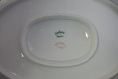 HAVILAND FLORAL GARLAND SCH 525- GRAVY BOAT WITH ATTACHED UNDERPLATE   ..... http://jaapiesfinechinastore.com