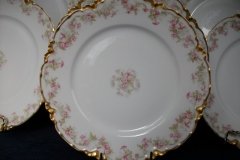 HAVILAND FLORAL GARLAND SCH 525- LUNCH PLATE 8 1/2" ..... http://jaapiesfinechinastore.com
