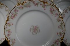 HAVILAND FLORAL GARLAND SCH 525- LUNCH PLATE 8 1/2" ..... http://jaapiesfinechinastore.com