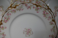 HAVILAND FLORAL GARLAND SCH 525- LUNCH PLATE 8 1/2" ..... https://www.jaapiesfinechinastore.com