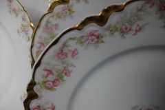 HAVILAND FLORAL GARLAND SCH 525- LUNCH PLATE 8 1/2" ..... https://www.jaapiesfinechinastore.com