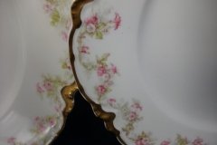 HAVILAND FLORAL GARLAND SCH 525- LUNCH PLATE 8 1/2" ..... http://jaapiesfinechinastore.com