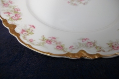 HAVILAND FLORAL GARLAND SCH 525- LUNCH PLATE 8 1/2" ..... https://www.jaapiesfinechinastore.com