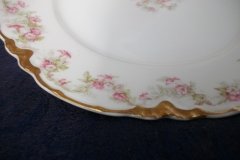 HAVILAND FLORAL GARLAND SCH 525- LUNCH PLATE 8 1/2" ..... http://jaapiesfinechinastore.com