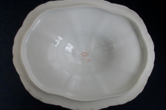 HAVILAND FLORAL GARLAND SCH 525- OVAL COVERED  SERVING BOWL   ..... https://www.jaapiesfinechinastore.com