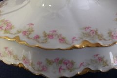 HAVILAND FLORAL GARLAND SCH 525- OVAL COVERED  SERVING BOWL   ..... http://jaapiesfinechinastore.com