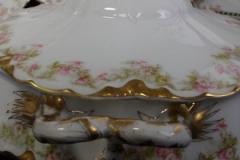 HAVILAND FLORAL GARLAND SCH 525- ROUND COVERED  SERVING BOWL   ..... https://www.jaapiesfinechinastore.com