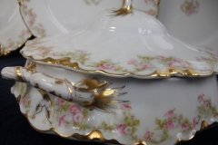 HAVILAND FLORAL GARLAND SCH 525- ROUND COVERED  SERVING BOWL   ..... http://jaapiesfinechinastore.com