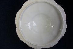HAVILAND FLORAL GARLAND SCH 525- ROUND COVERED  SERVING BOWL   ..... http://jaapiesfinechinastore.com