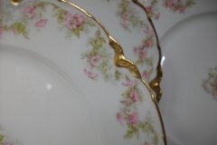 HAVILAND FLORAL GARLAND SCH 525- SALAD PLATE 7 1/2" ..... http://jaapiesfinechinastore.com