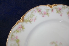 HAVILAND FLORAL GARLAND SCH 525- SALAD PLATE 7 1/2" ..... https://www.jaapiesfinechinastore.com