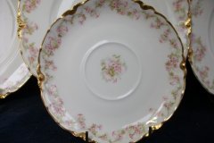 HAVILAND FLORAL GARLAND SCH 525-  SAUCER  FOR TEA CUP..... http://jaapiesfinechinastore.com