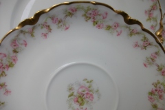 HAVILAND FLORAL GARLAND SCH 525-  SAUCER  FOR TEA CUP..... https://www.jaapiesfinechinastore.com