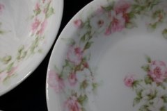 HAVILAND ROSE GARLAND- RIM BERRY BOWL  5  1/16" ..... http://jaapiesfinechinastore.com