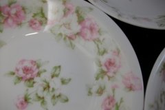 HAVILAND ROSE GARLAND- RIM BERRY BOWL  5  1/16" ..... http://jaapiesfinechinastore.com