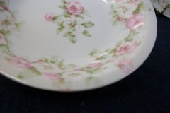 HAVILAND ROSE GARLAND- RIM BERRY BOWL  5  1/16" ..... http://jaapiesfinechinastore.com