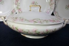 HAVILAND ROSE GARLAND-   COVERED SERVING BOWL   ..... http://jaapiesfinechinastore.com