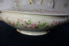 HAVILAND ROSE GARLAND-   COVERED SERVING BOWL   ..... http://jaapiesfinechinastore.com