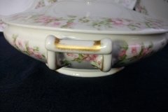 HAVILAND ROSE GARLAND-   COVERED SERVING BOWL   ..... http://jaapiesfinechinastore.com