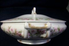 HAVILAND ROSE GARLAND-   COVERED SERVING BOWL   ..... http://jaapiesfinechinastore.com